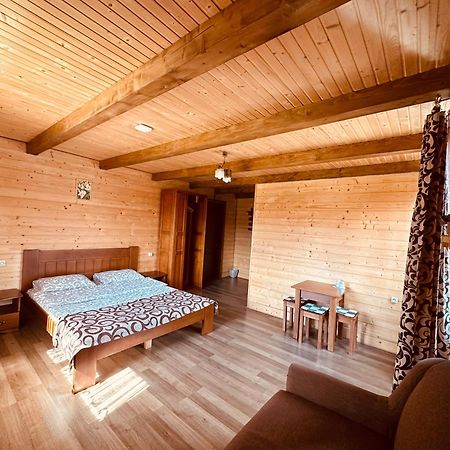 Guest House Lileya บูโคเวล ภายนอก รูปภาพ
