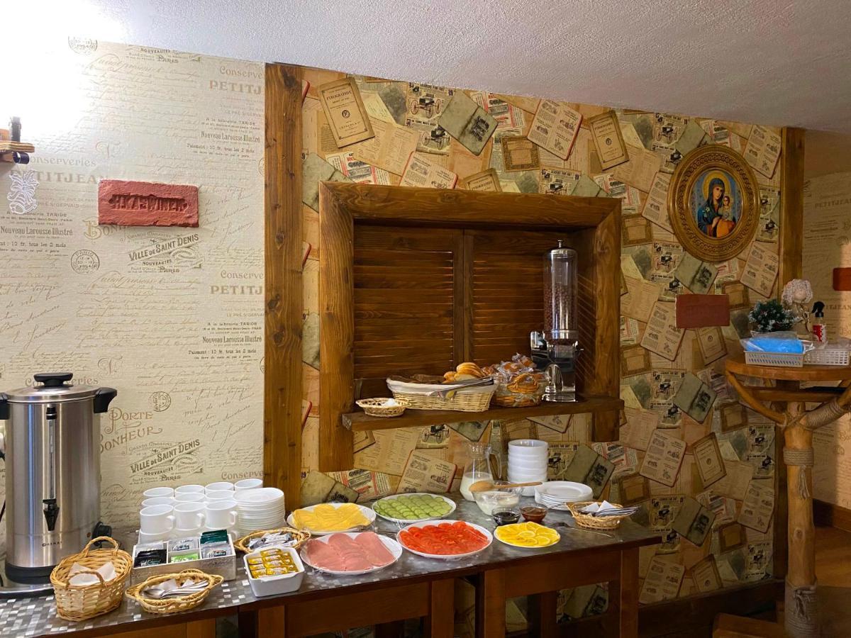 Guest House Lileya บูโคเวล ภายนอก รูปภาพ