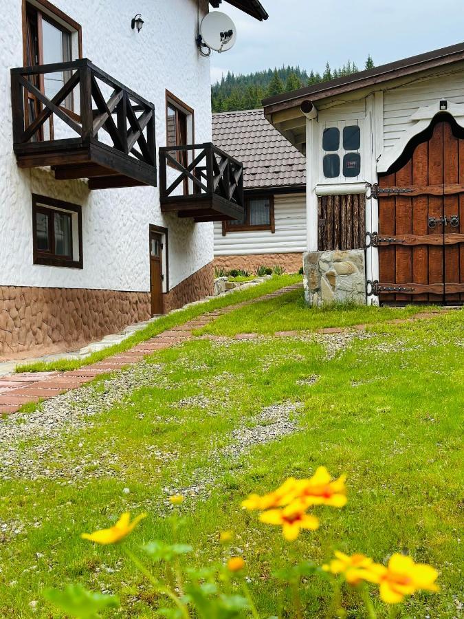 Guest House Lileya บูโคเวล ภายนอก รูปภาพ