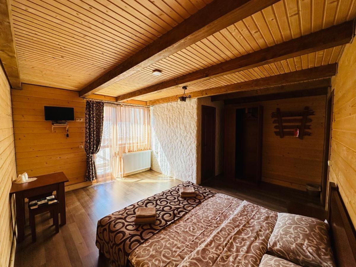 Guest House Lileya บูโคเวล ภายนอก รูปภาพ