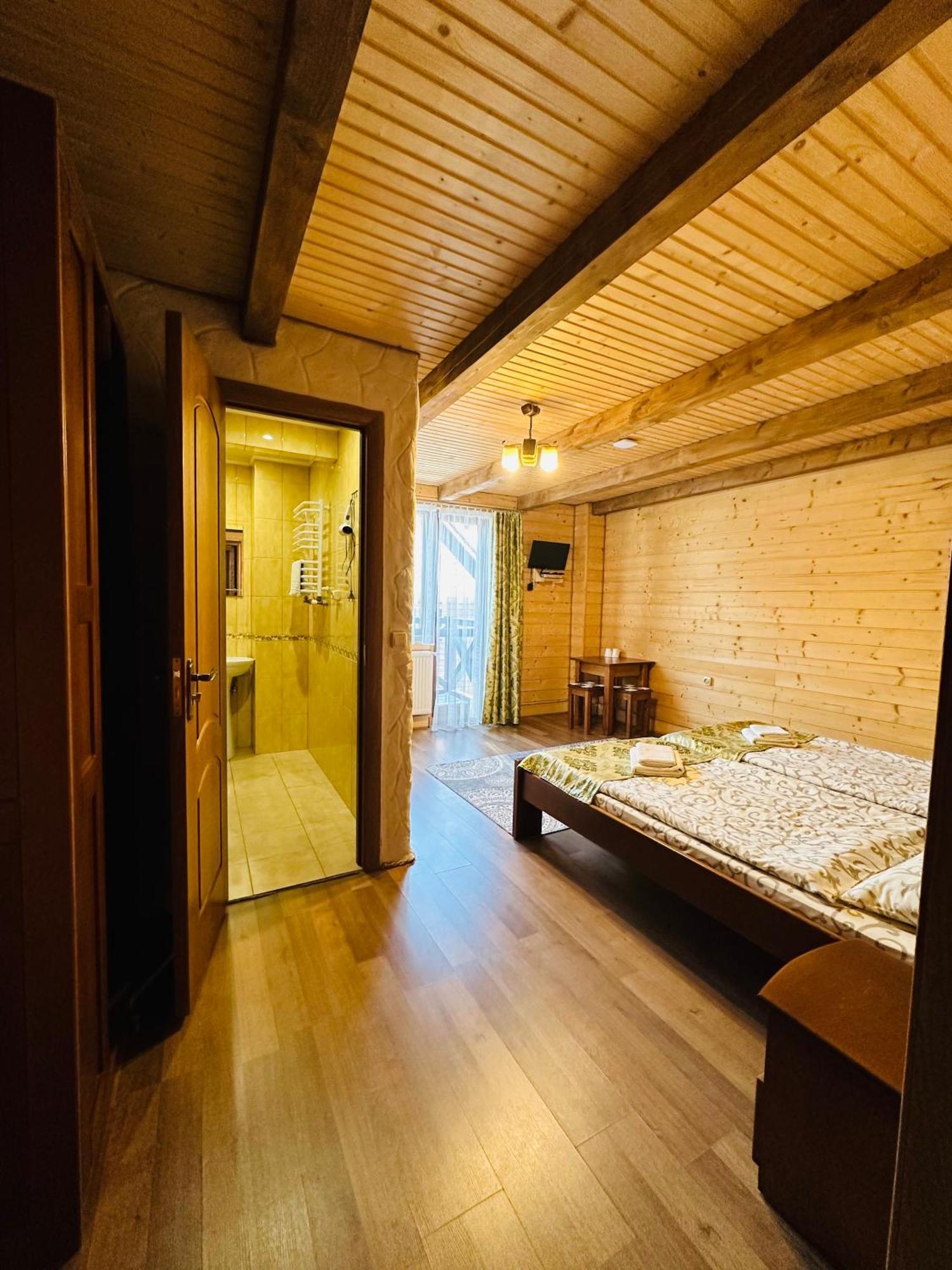 Guest House Lileya บูโคเวล ภายนอก รูปภาพ