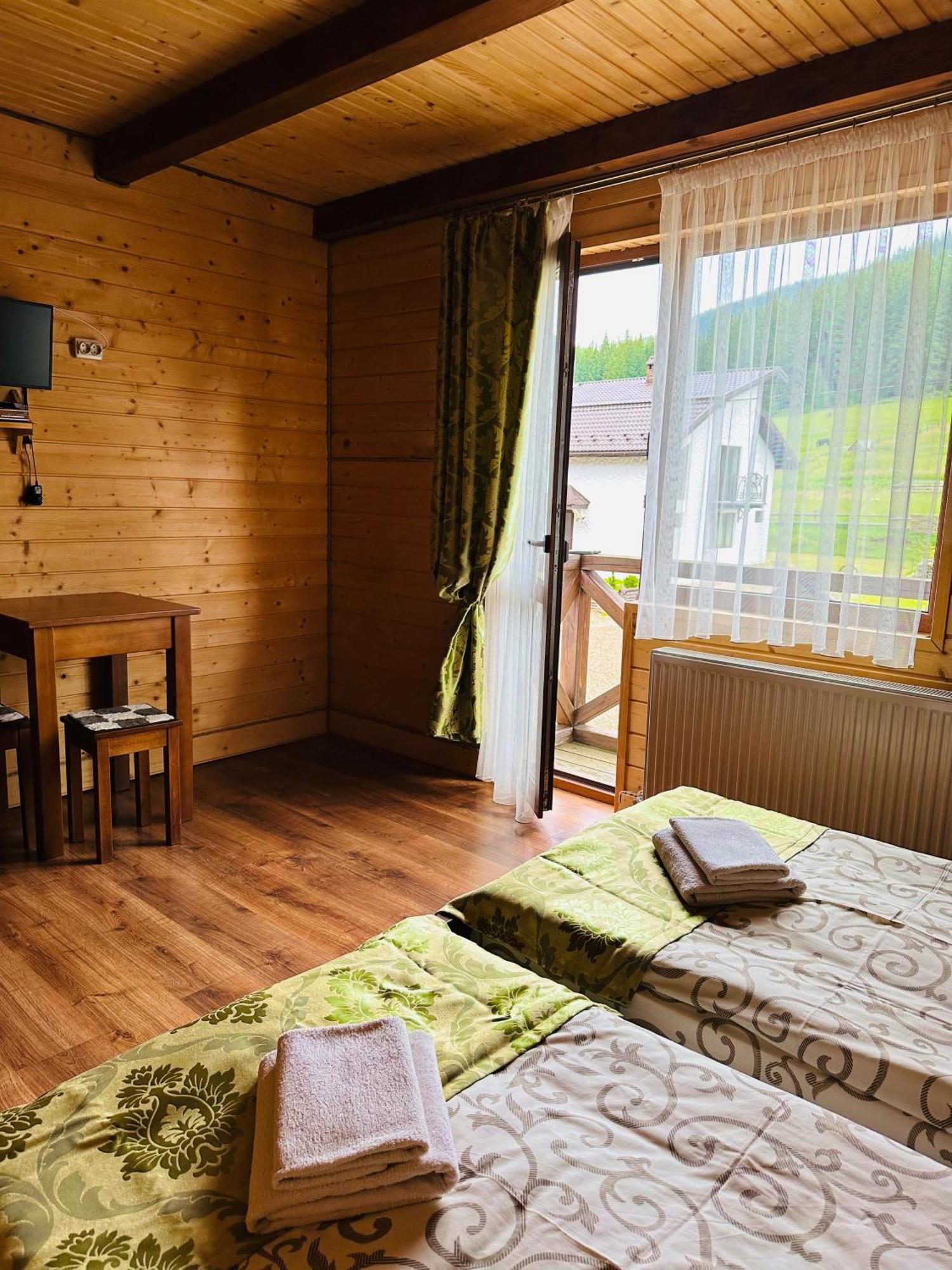 Guest House Lileya บูโคเวล ภายนอก รูปภาพ