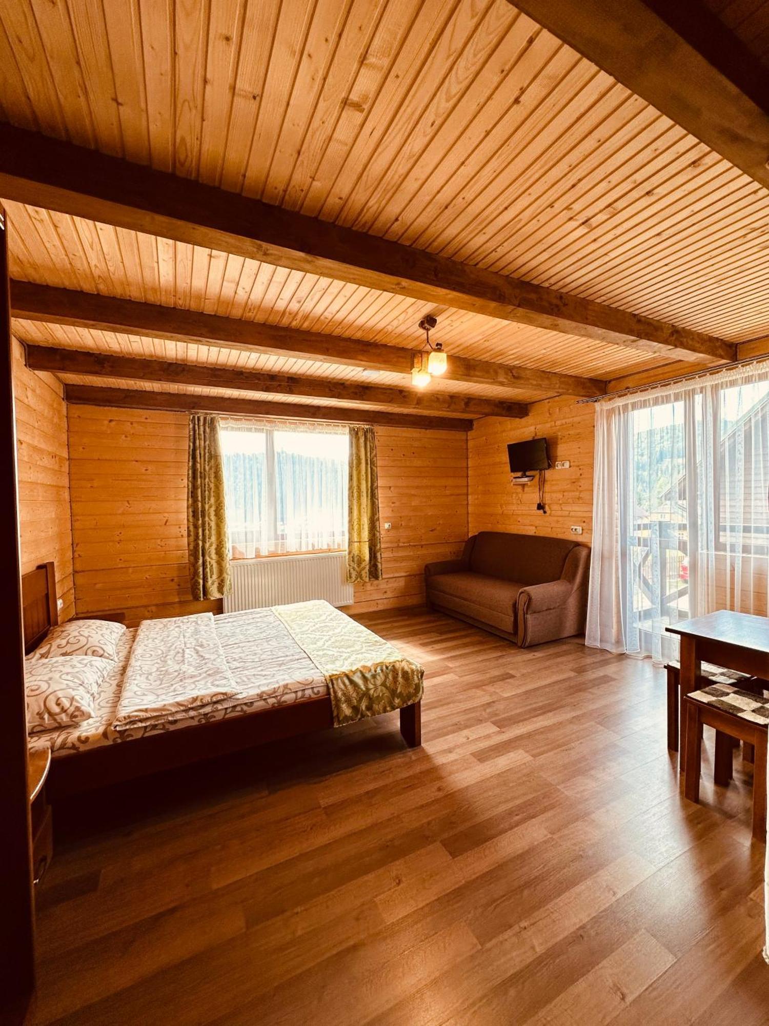 Guest House Lileya บูโคเวล ภายนอก รูปภาพ