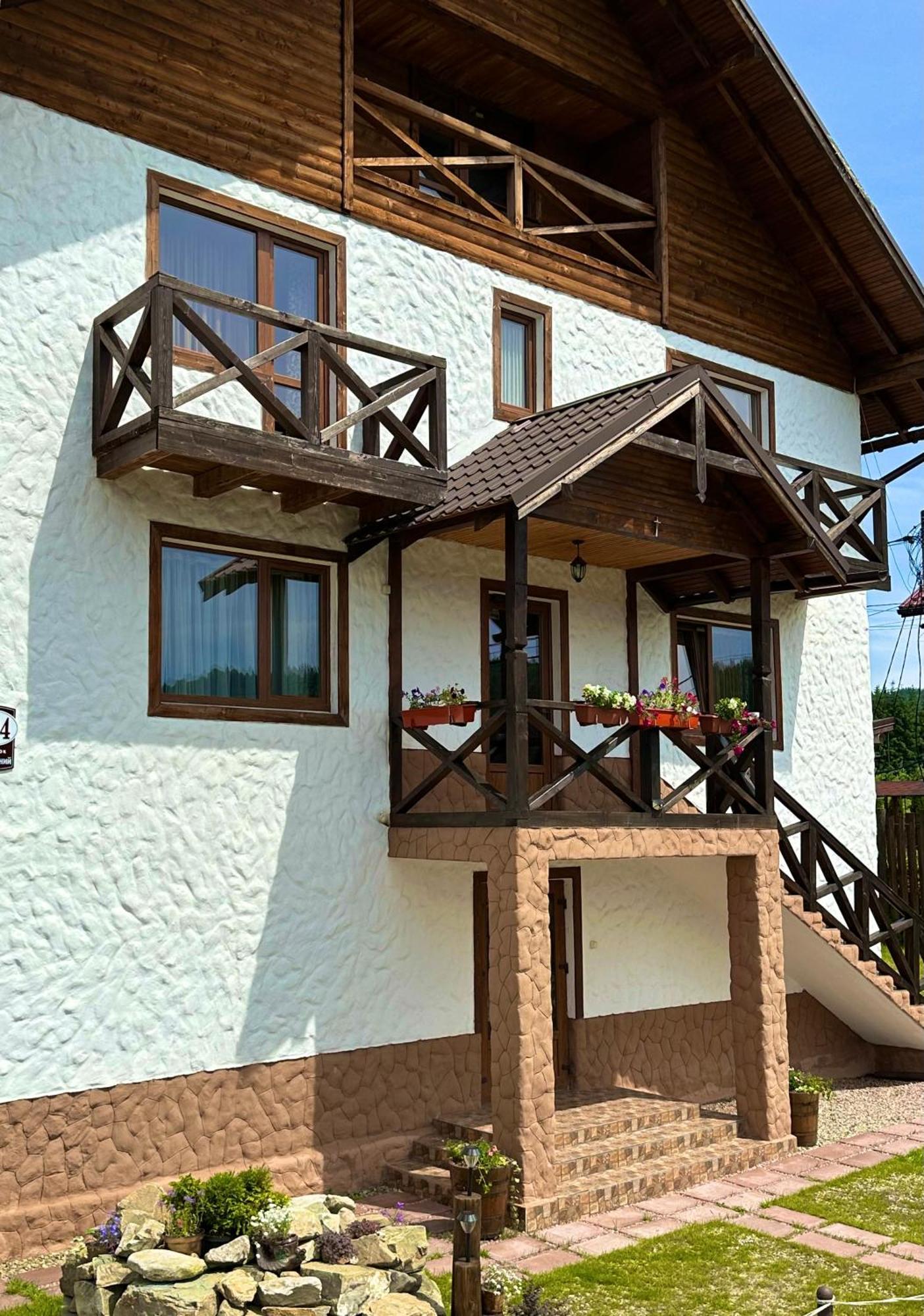 Guest House Lileya บูโคเวล ภายนอก รูปภาพ