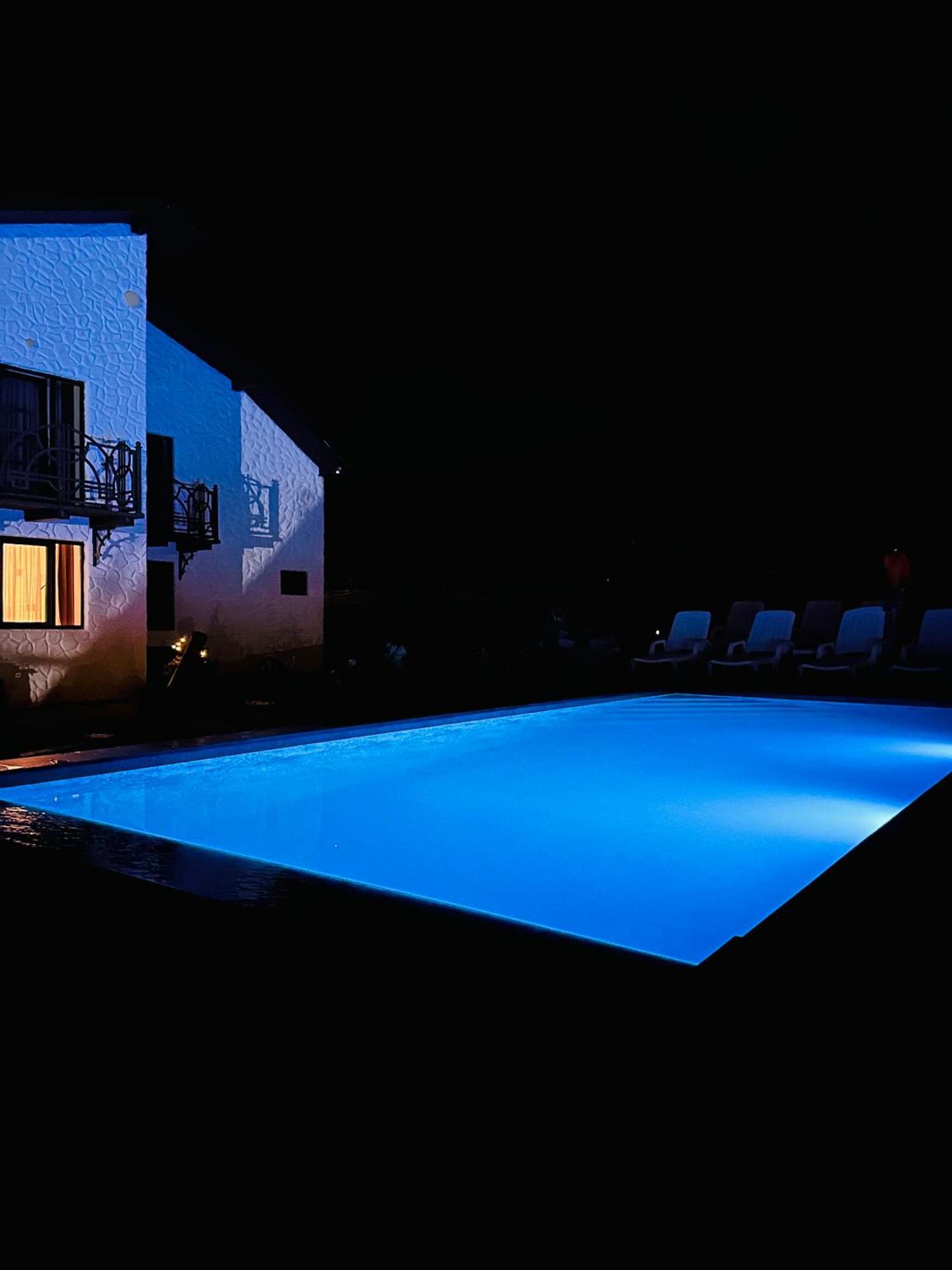 Guest House Lileya บูโคเวล ภายนอก รูปภาพ